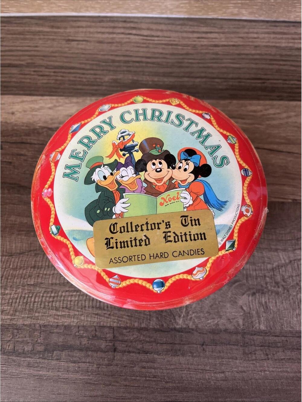 Vintage Walt Disney Merry Christmas Limited Edition Collectors Tin Volume 11